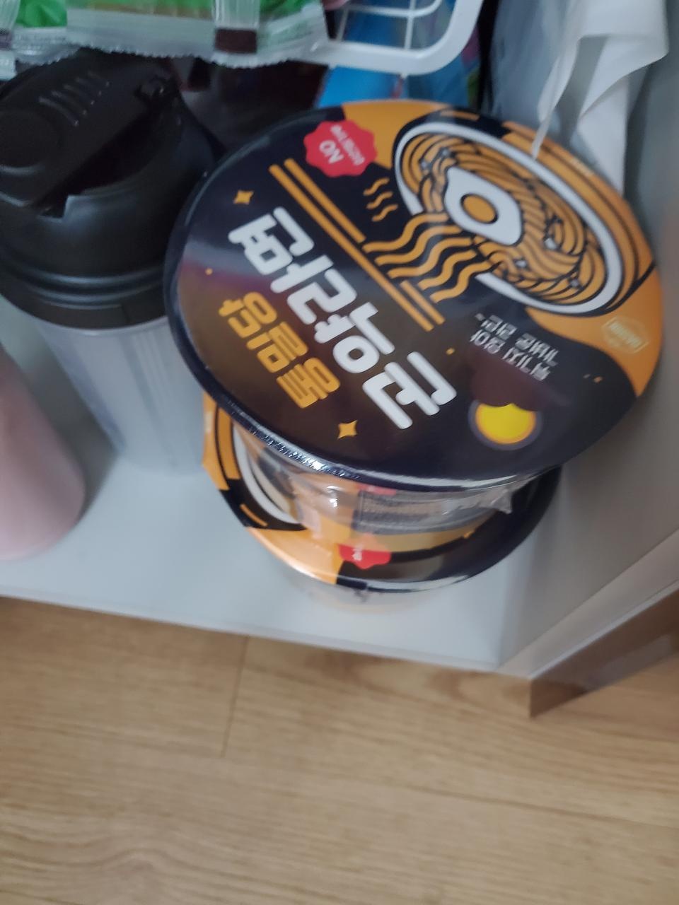 맛은못봐서 어떨지모르겠지만  ㅋ
야식땡길때 한번먹어봐야겠어요~~~!