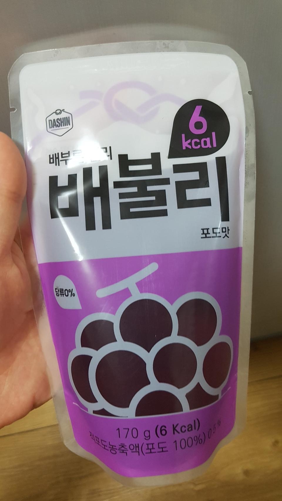 시원하게 냉장고에 넣어두고 먹는데 맛도 있고 효과는 입터질 거 같기 직전이나 식전 30분쯤 먹으면 식욕이 ...