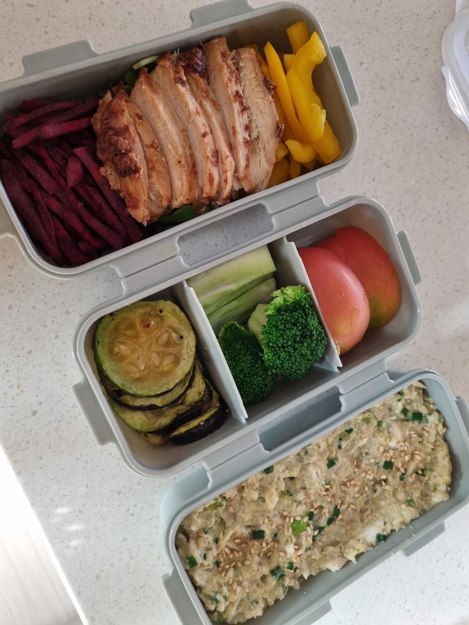 진짜 저렴하게 잘사서 냉동실 넣어놓고
다양하게 맛있게 잘먹었습니다ㅎㅎ
다이어트중인데 자극적이지 않고 ...