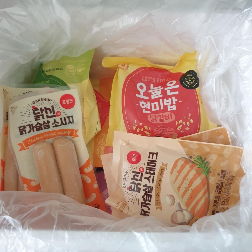 아직 먹어보진 않았는데 메뉴구성부터 맛있을거 같아요. 기대 됩니다