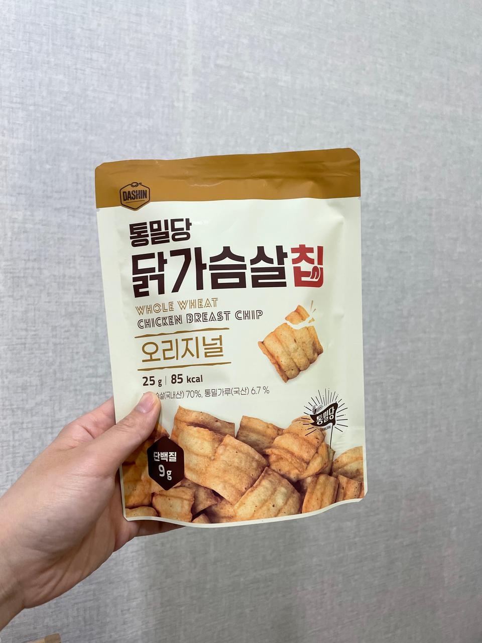 꾸이꾸이 맛과 같습니다.
꾸이꾸이 좋아하시는 분들에게 추천 하구요
다른게 있다면 조금더 두께감이 있고,
...