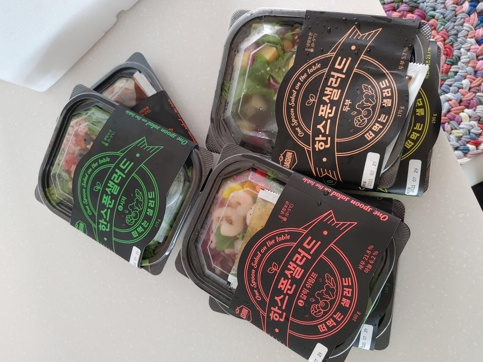 다이어트위해  구입했는데 가격도 착하고
맛나서 계속구입하게 되네요