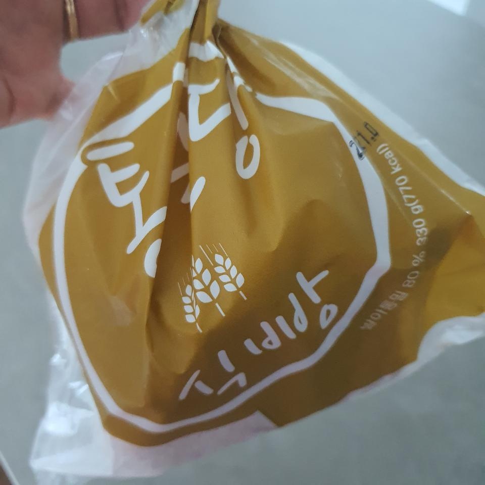 좀 거친느낌이 있지만 맛있어요