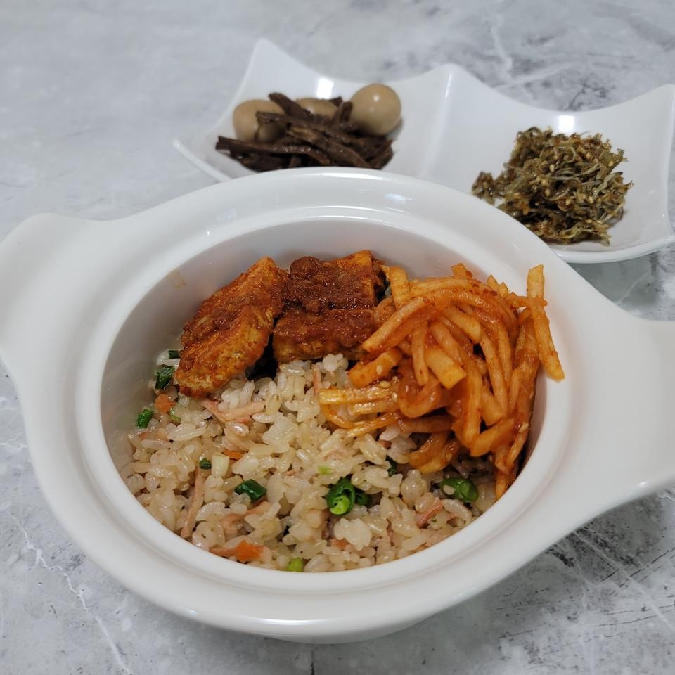 진짜 맛있어서 리뷰남겨요...머죠 전부 다 맛있어요..포만감도 장난 아니구 흡...진짜 다이어터에게 한줄기 ...