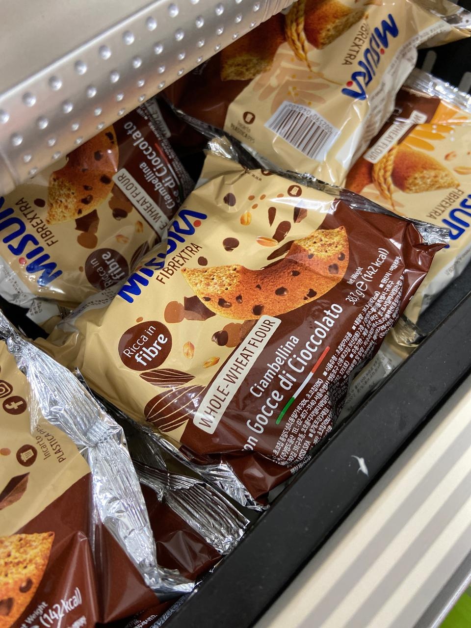 이거 왜케 맛잇어요 ㅋ 오리지널은 카스테라같아요 ㅋ