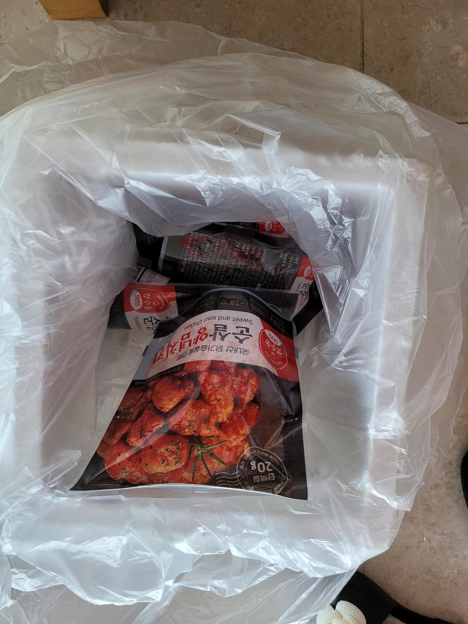 배송빠르고 넘 맛있다네요. .아들이. .근데 양이 넘 작아요. .