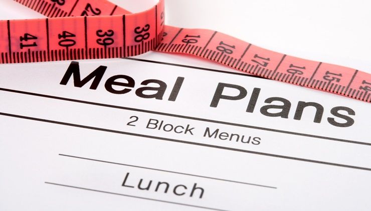 일주일 2일만 다이어트 vs 매일 조금씩 적게 먹기, 누가 더 건강해질까?