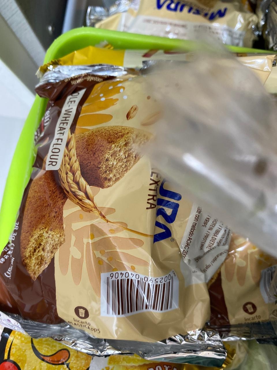 빵을 좋아하는데 다이어트로 못먹다가 맛있어요