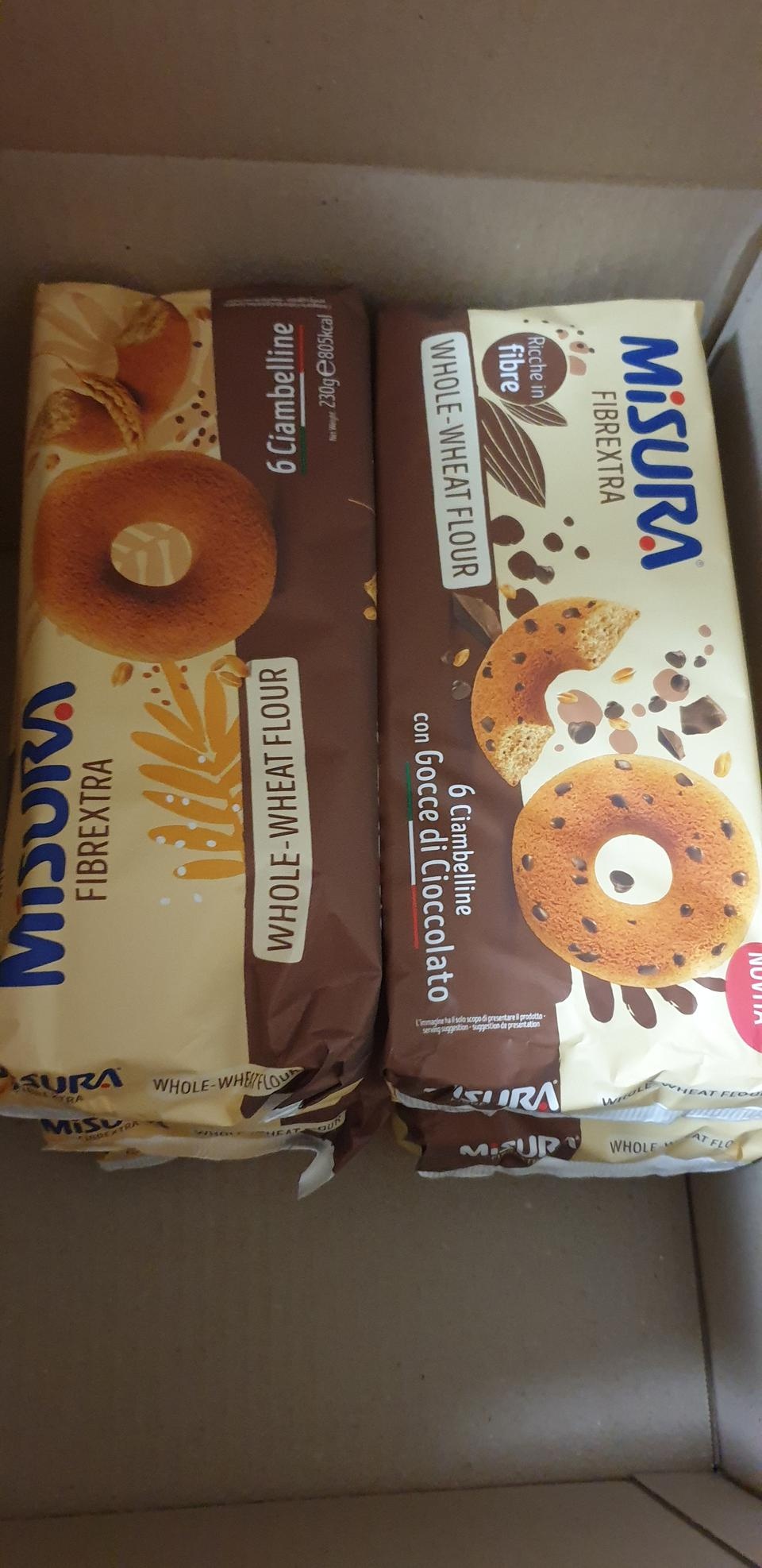쵸코칩이있는것도 맛이괜찮아요 간식으로 커피랑 잘어울려요 잘먹겠습니다