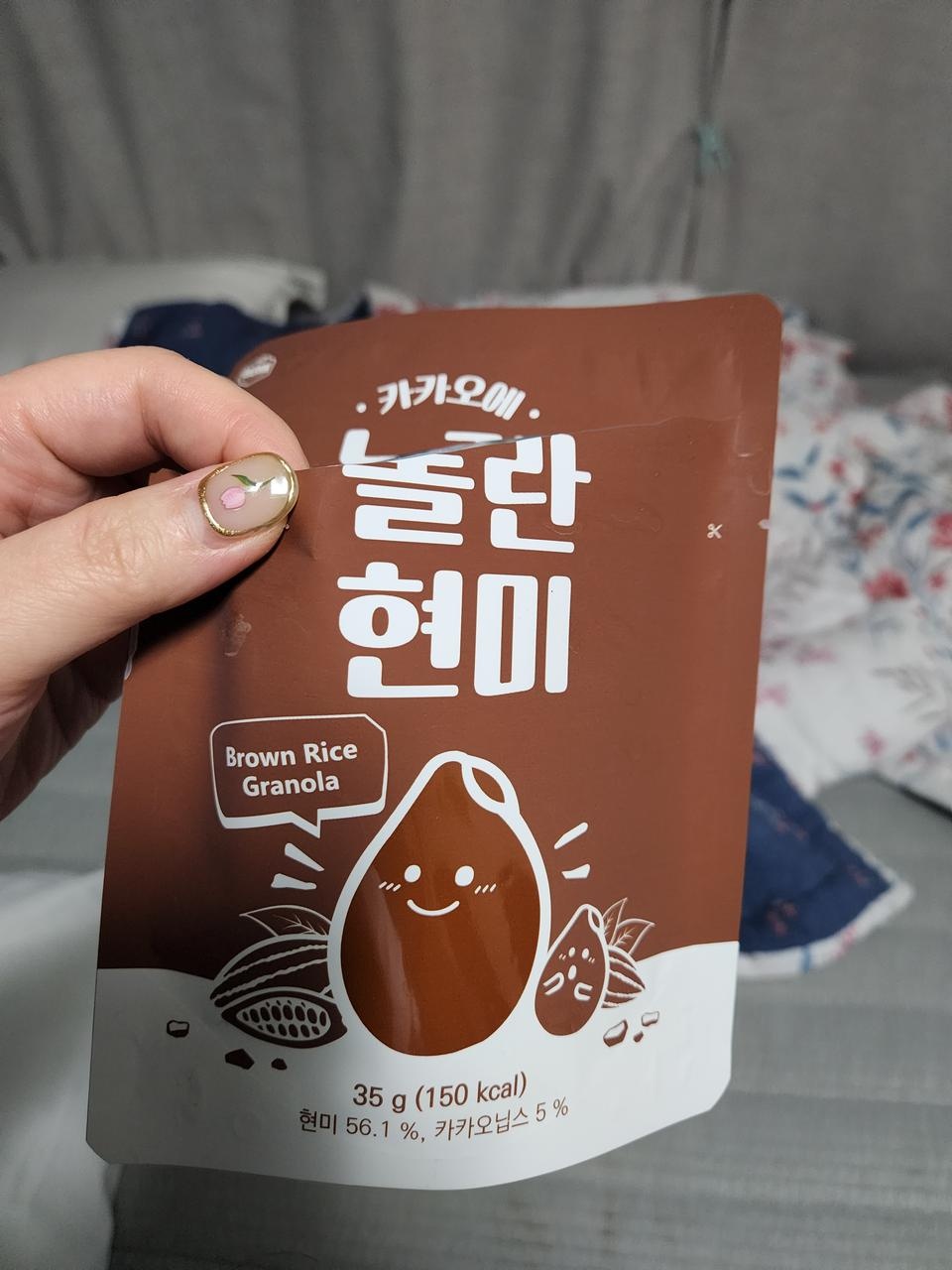 진짜너무 맛잇어요
숟가락들커잇어서 너무 편하구 용기도 따로 필요어뵤어요 재구매각입니당