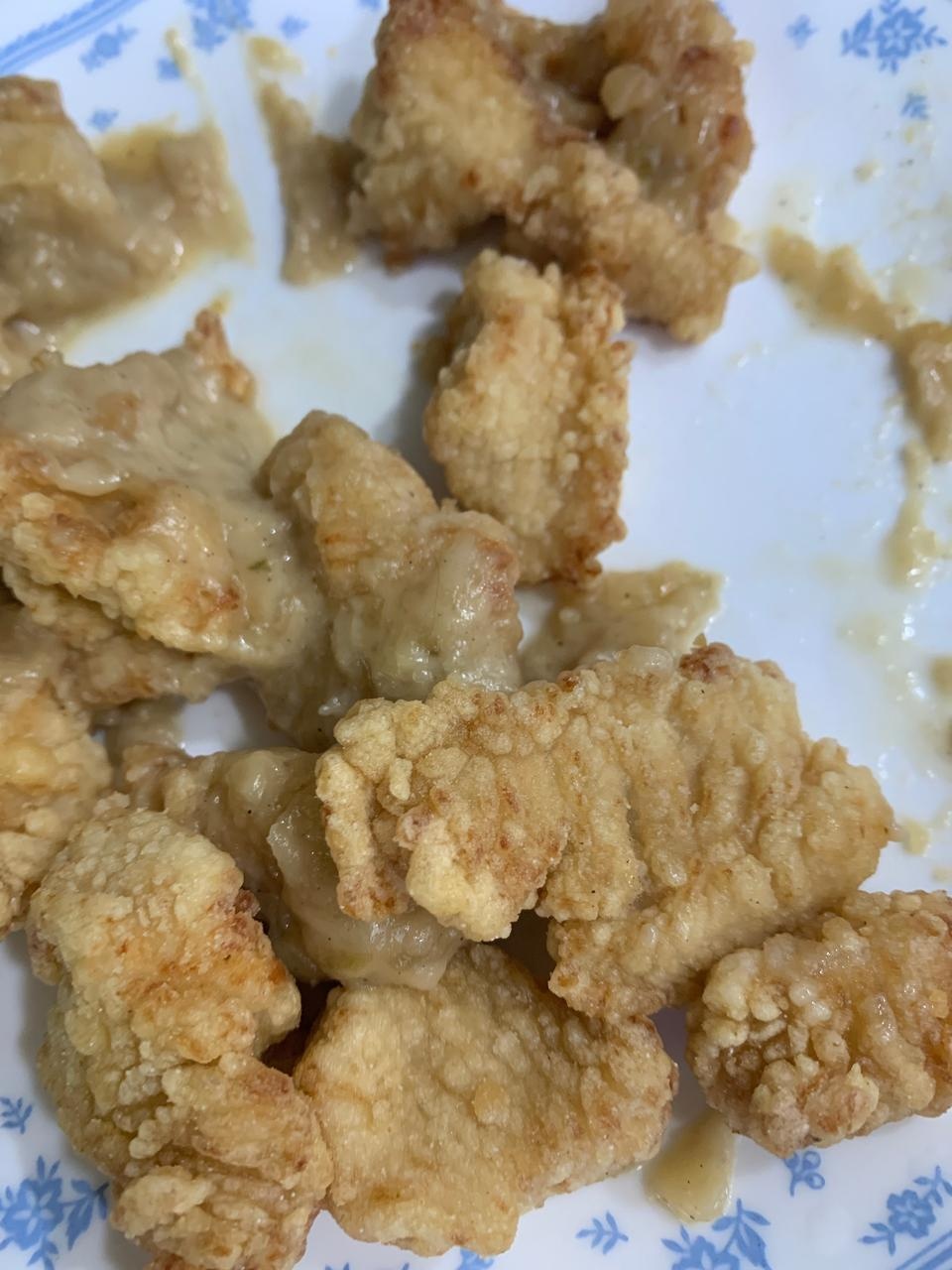 배송도 빠르고 넘 맛있어요. 닭냄새도 없어요