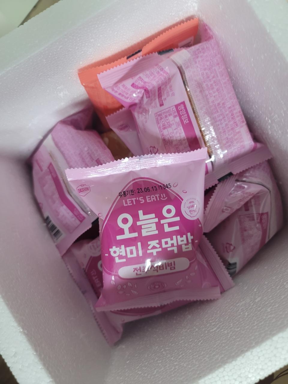 두번째주문 넘 맛있어요
게으른엄마됬어요 이것만주게되네요ㅋㅋ
애들이 잘먹어요 톡톡터지는 밥알 찰지고 ...