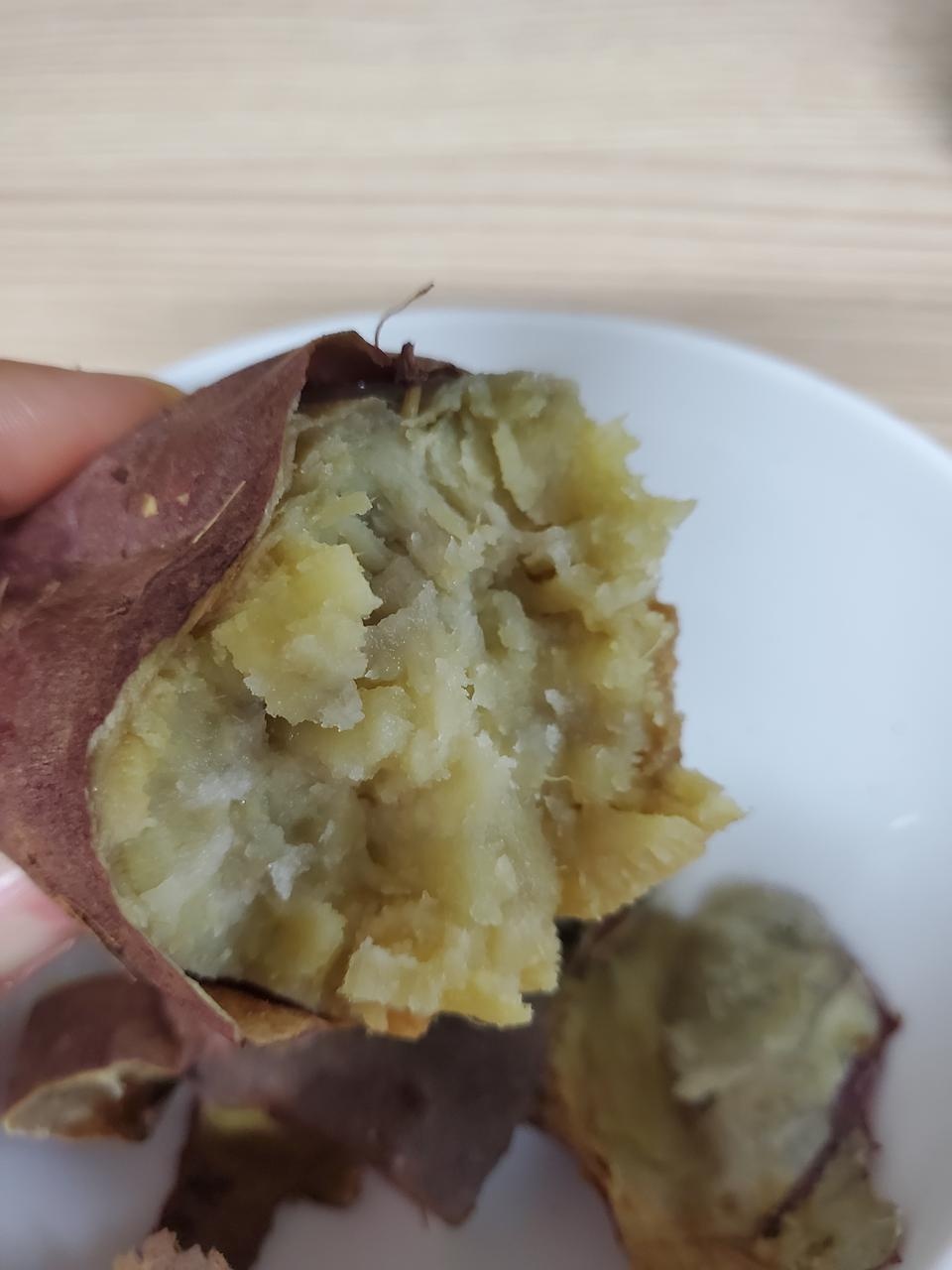 달고맛있어요 아침에 쓱 에어프라이어에 돌려먹으면 채고++ 달고 맛남 ㅠㅠ
