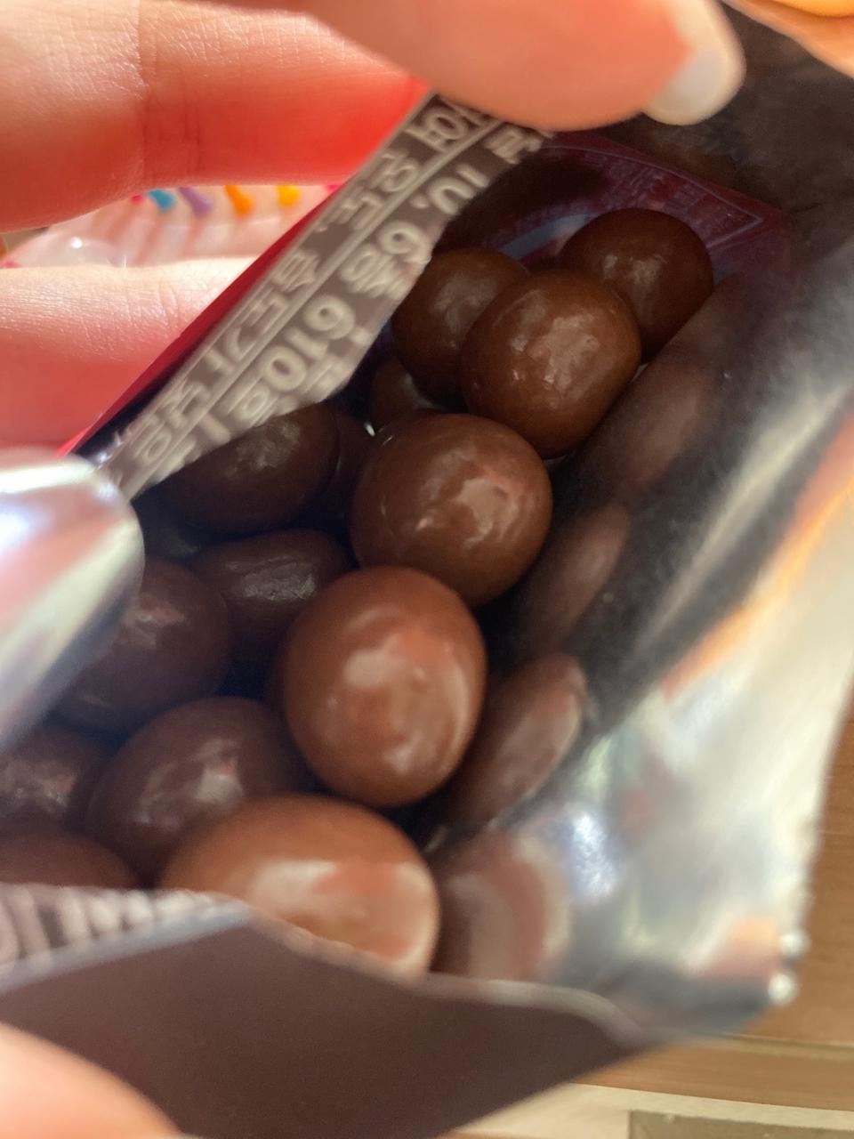 한 번 시켜먹고 그 맛을 잊을 수가 없어서 또 왕창 주문했었어요ㅎㅎ 다이어트할 때 초코볼은 사랑입니다 진...