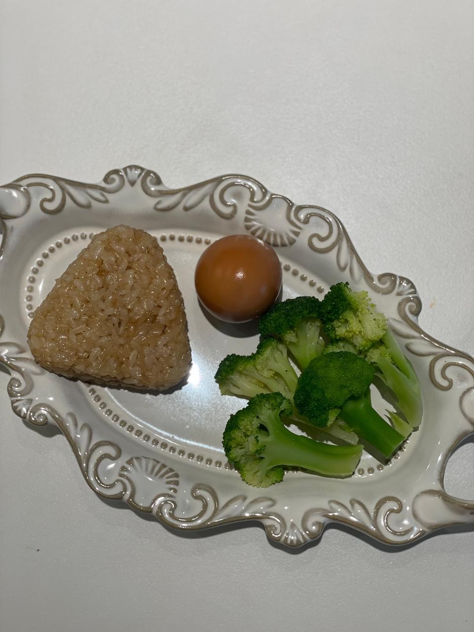 넘맛있음
이거 하루에몇개먹으면 ㅜㅜ
칼로리가