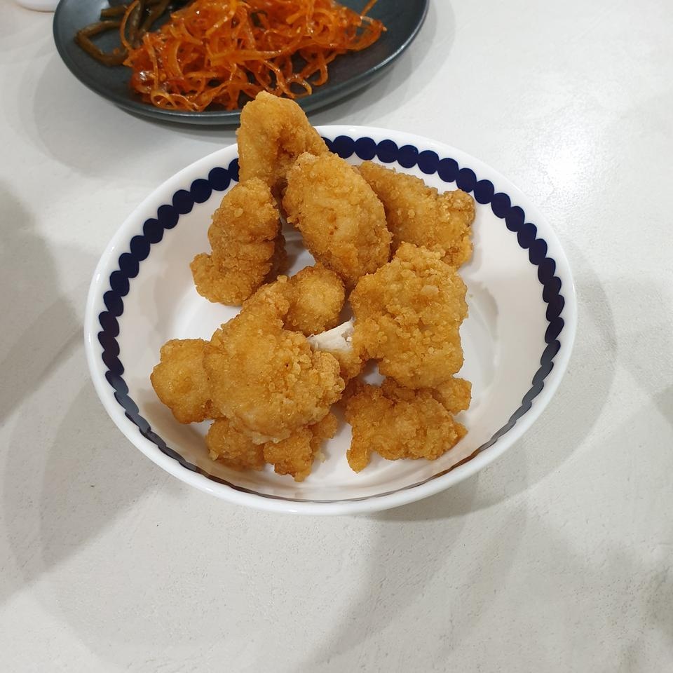 담백해서 맛있어요 :) 이벤트할 때 또 쟁여두려고요~