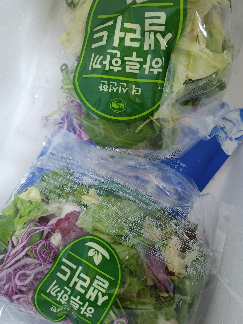 바로바로 헌끼 식사로 좋구요. 재구매한 상품입니다~~ 신선하고 여러가지 야채가 골고루 들어있어 건강해지...