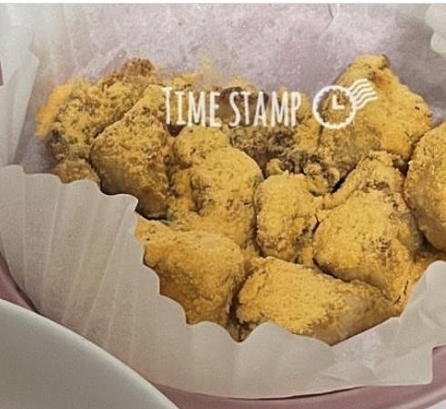 비쥬얼이 뿌링클 그 자체,, 친구도 사진보더니 어디꺼냐구 물어봤어요 존맛탱
