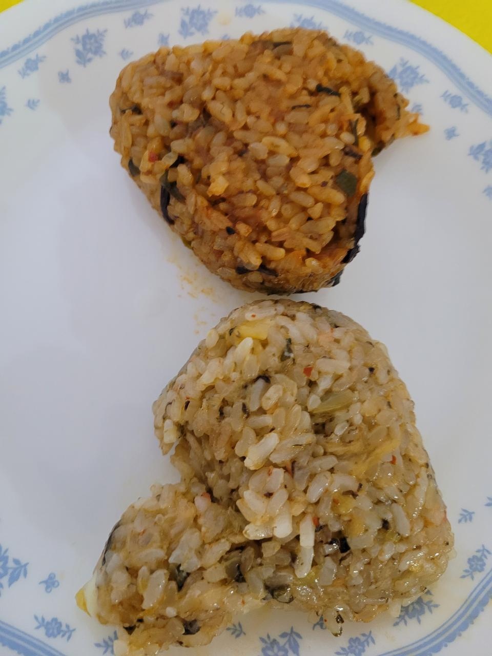 맛있습니다.. 한번에 3개도 가능..