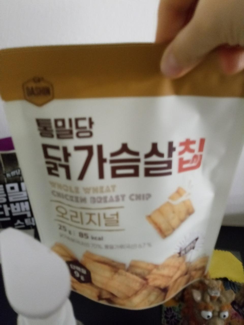 입 심시할때 먹으니 아주 좋네요...육포가 질릴때 육포 대신 먹고 있습니다.