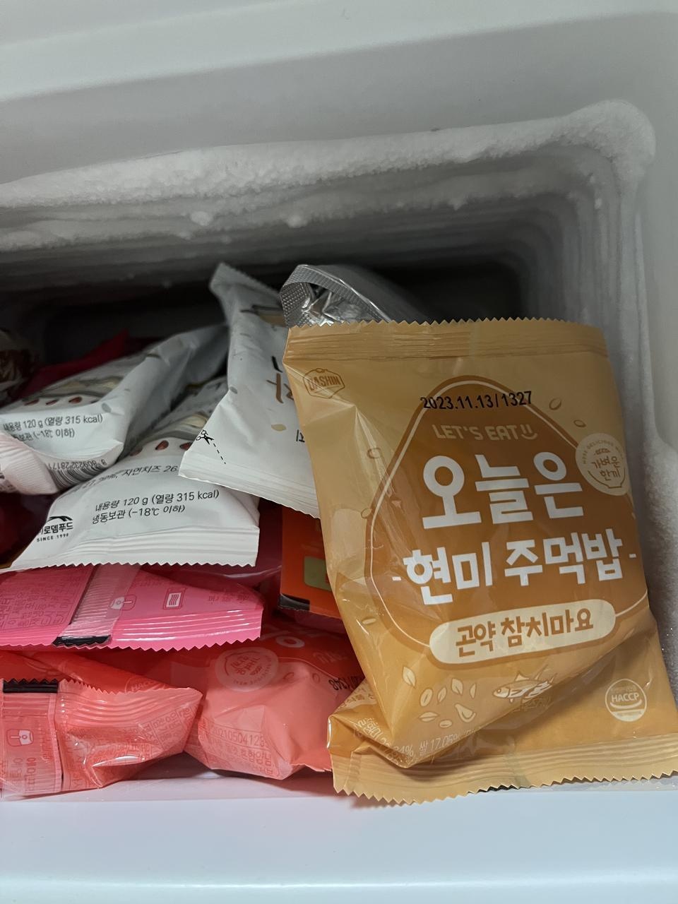 일반 삼각김밥과 별 다를거 없이 맛있고 간편한게 최고 장점이에요