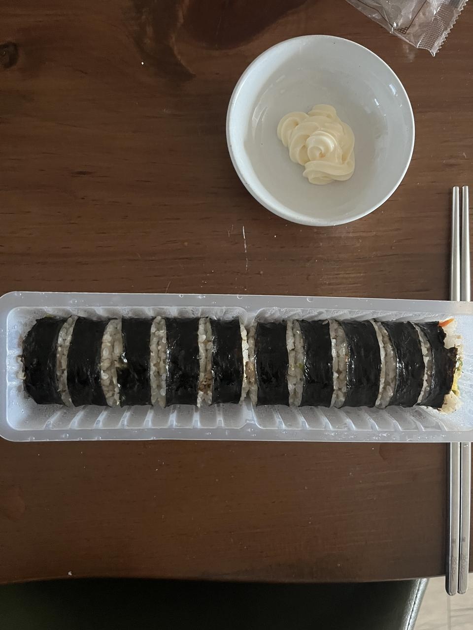 마요네즈와 함께 먹으면 더 맛있어요;)