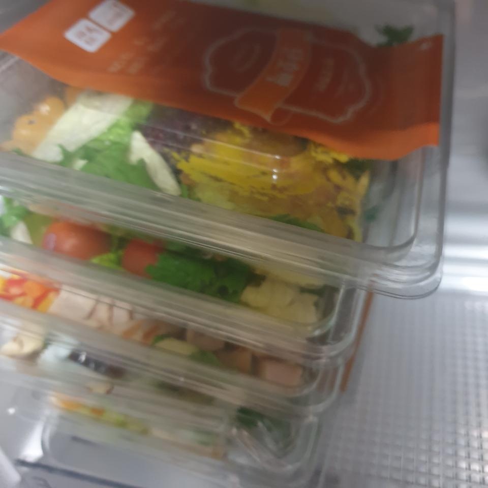 포장이 엄청 꼼꼼히 왔어요 안 먹어봤지만 맛있겠죠 뭐 번창하세요