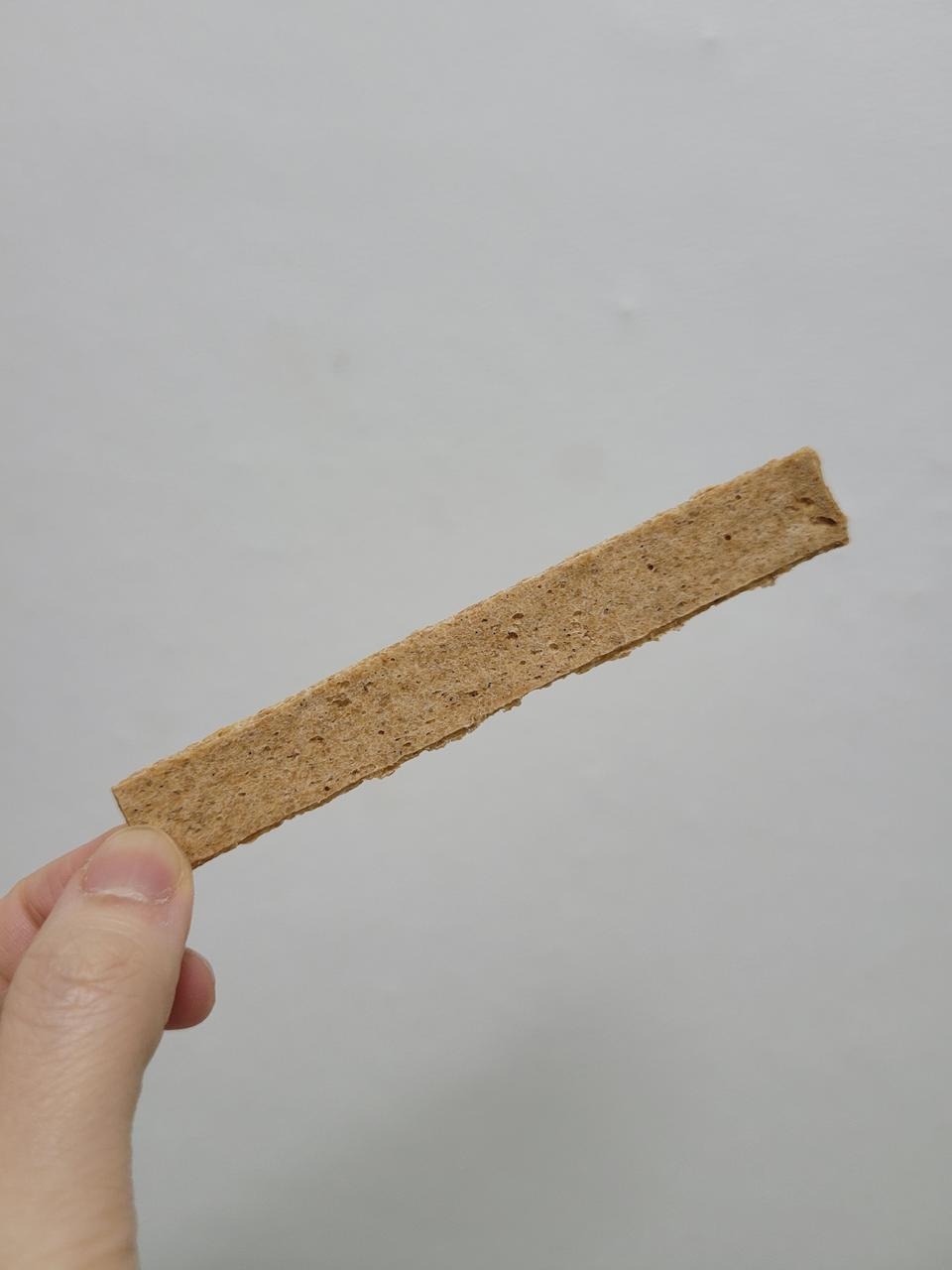 통밀에 귀리까지 들어가서 엄청 담백한데 고소해요~
통밀당 단백칩 과자들은 씹는 맛이 좋아서 특히 좋아요...