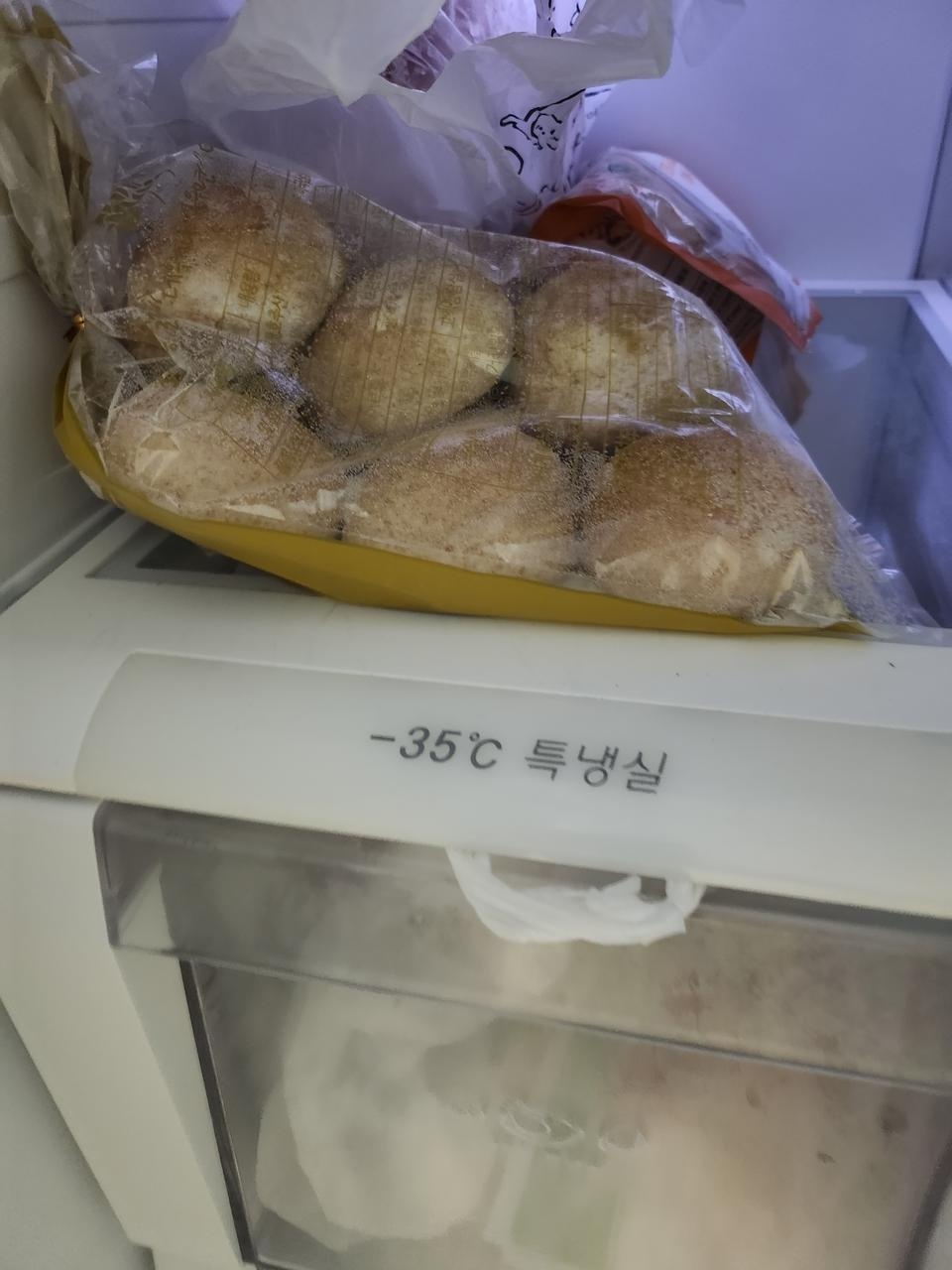 맛있어요. 달지않고 제스타일이라서 자꾸 구매하게되요