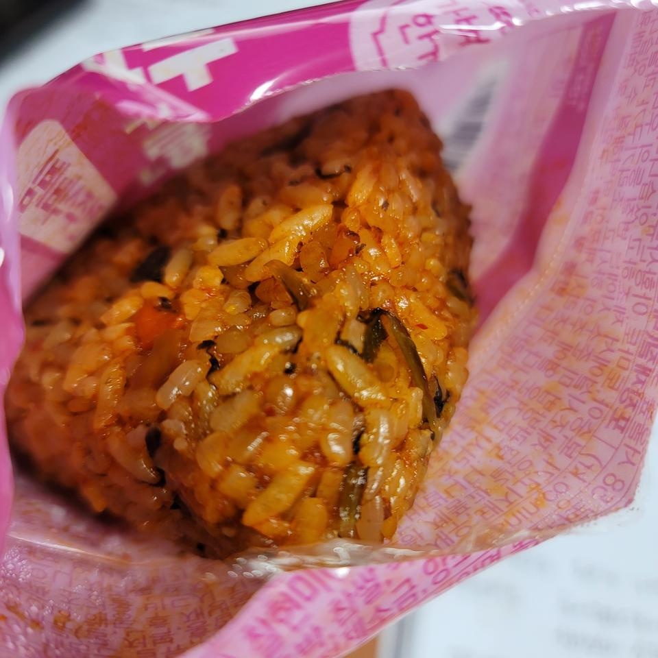 다이어트식으로 주문해봤습니다.
아침에 간편하게 먹을수있어서 좋구요.현미밥이라 죄책감도 덜하네요~