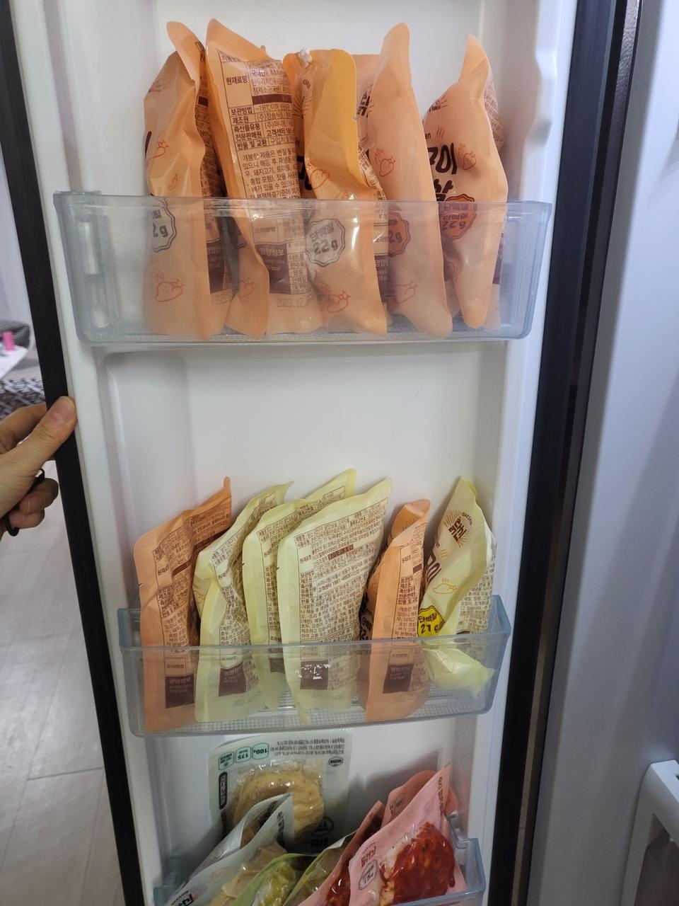 바질이나크림치즈종류는다맛있네요
조금아쉬운건소스가모잘라요