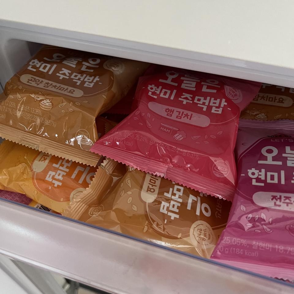 출근할때 아침으로 하나씩 가지고 출근합니다. 딱 좋아요 재구매했오요