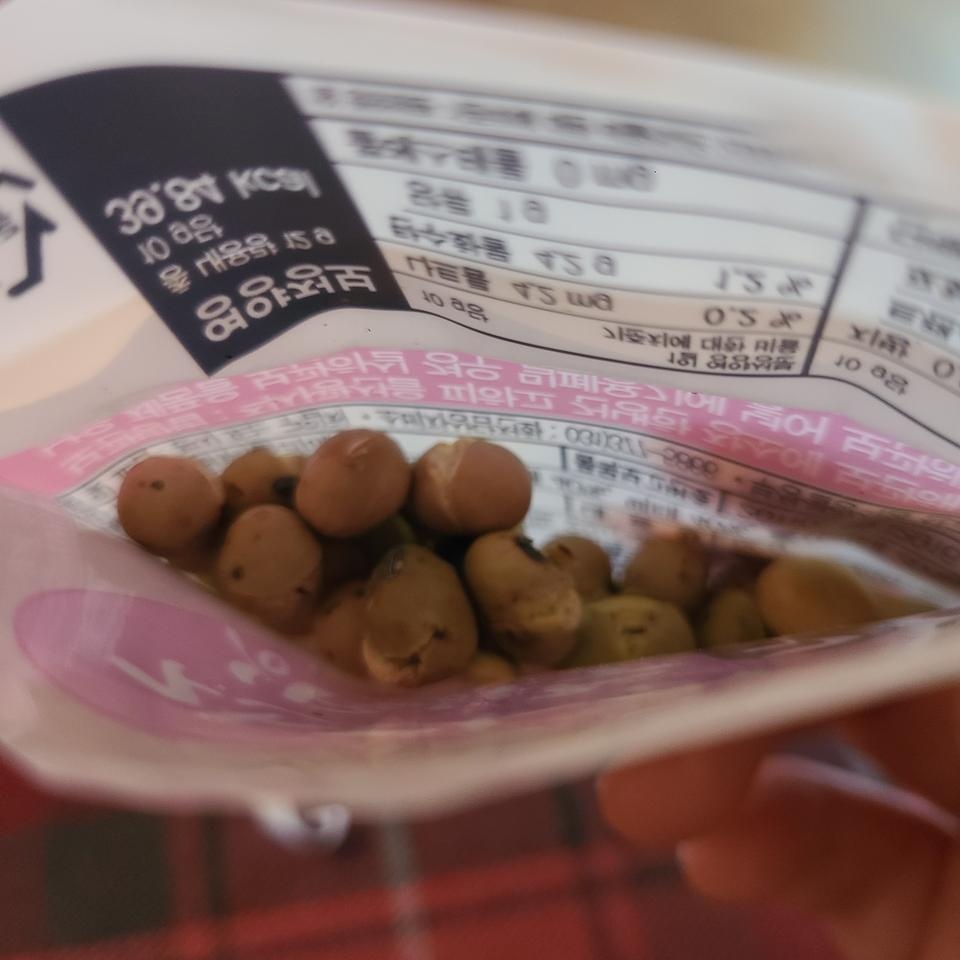 담백하고 고소해요 입 심심할 때 좋아요