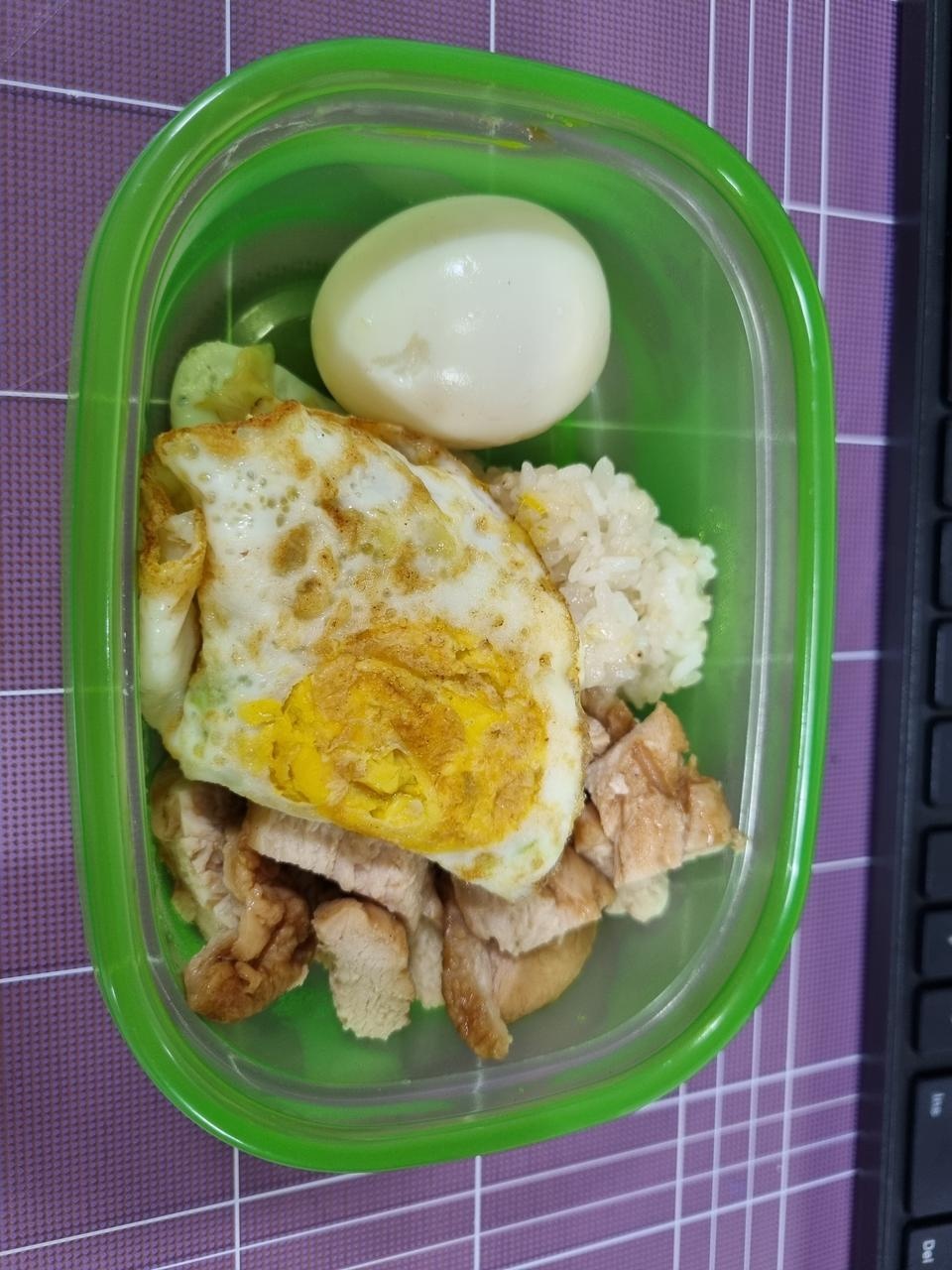 식단때문에 닭안심으로 한번 주문했는데  맛잇어요.