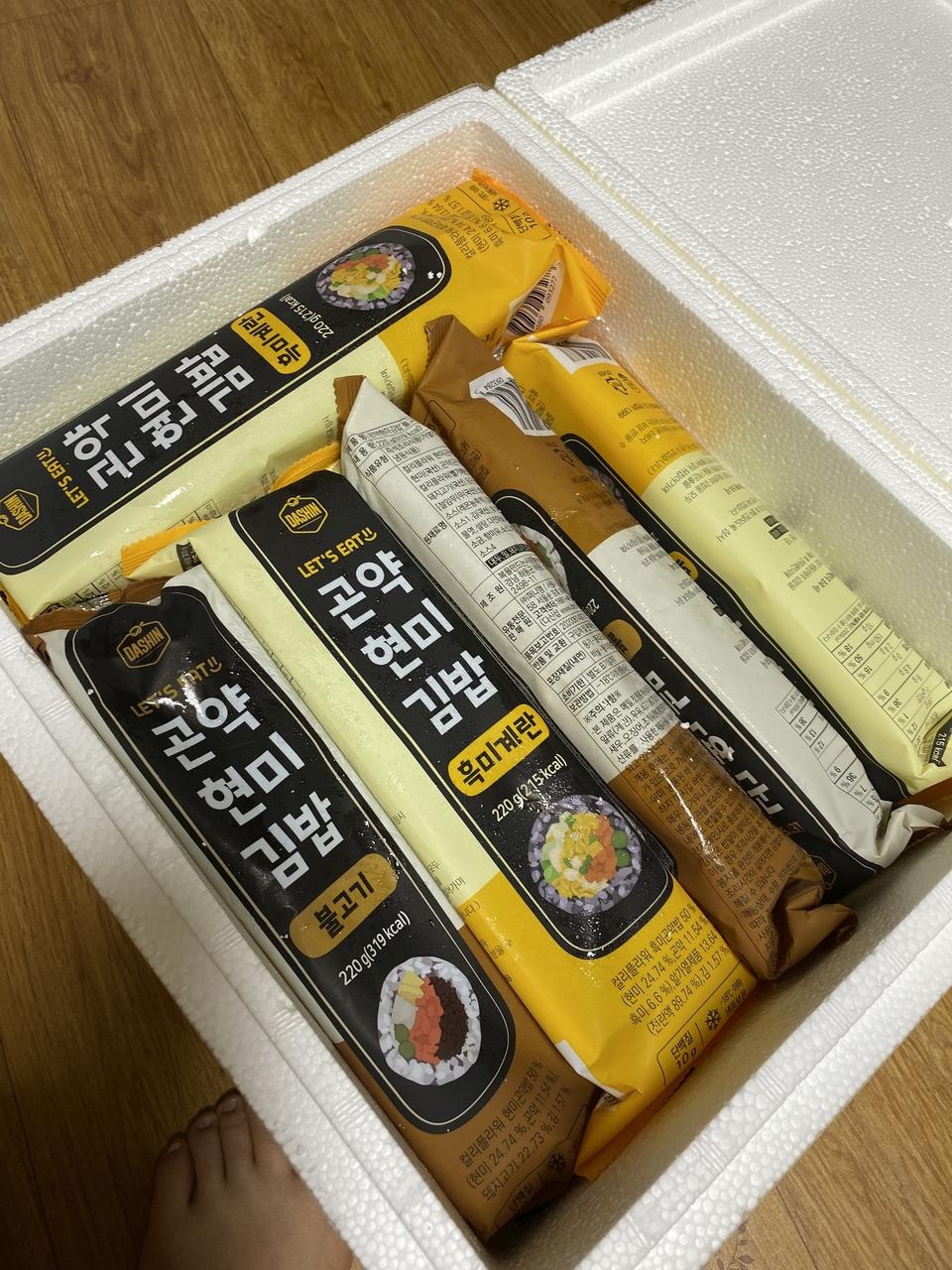 배송도 빠르고 포장도 꼼꼼하게 잘 되어 도착해서 너무 만족스러웠습니다. 맛이 어떨지 기대되네요. 잘 먹겠...