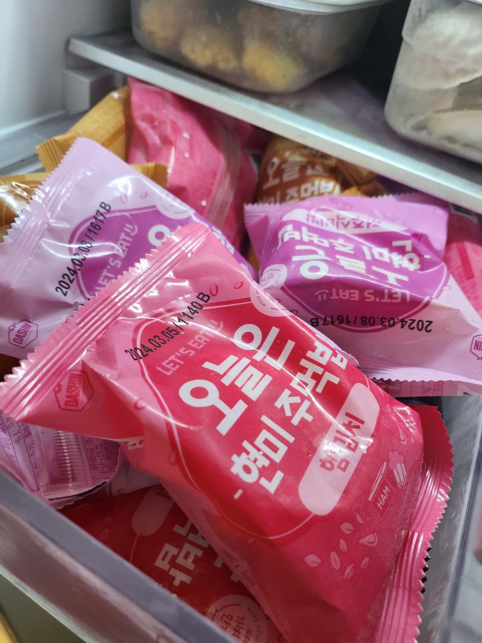 배송 완전빠르네요 후기대로 맛도 좋아요
다먹고 재구매각입니다