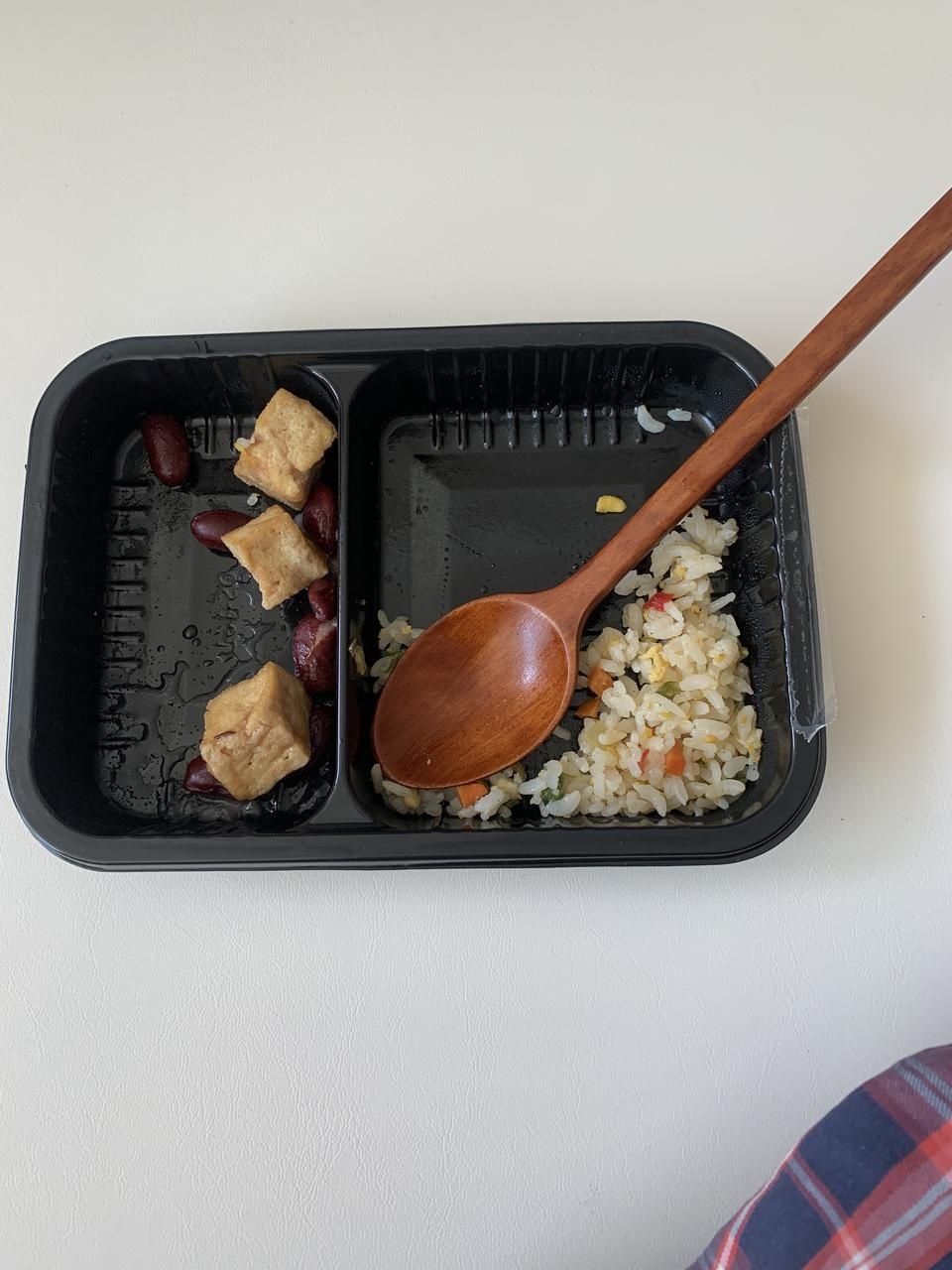 매일 육아전쟁을 하고 있는 아줌마인데요, 아기 이유식 준비만으로 바쁜 점심을 매번 인스턴트나 배달로 떼...