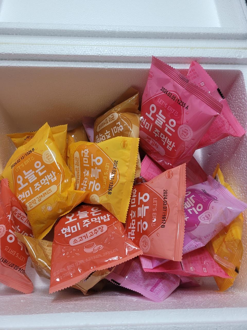 괜찮네요 배송도 빠르네요 아침에 간단하게 먹고 가기 좋네요