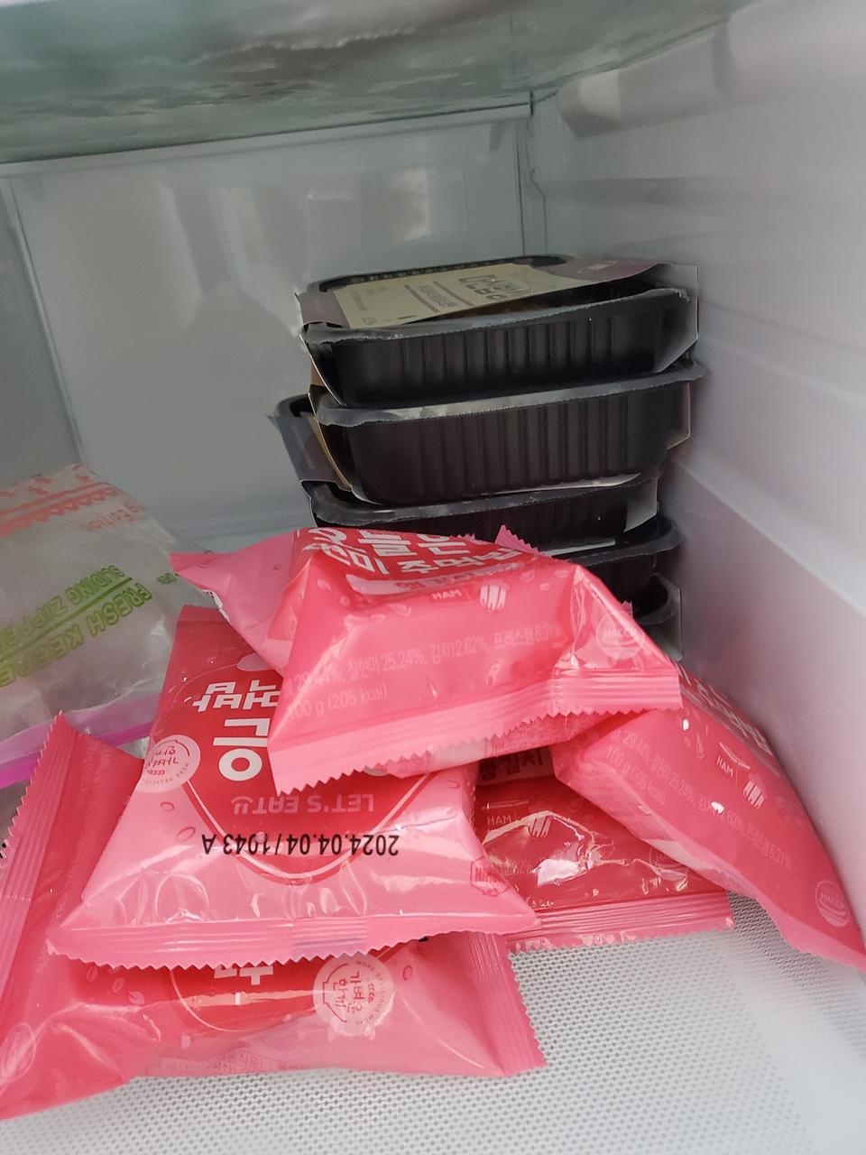 봄 와서 다욧결심하고 
바로 샀네요
늘 먹던거여서 맛은 늘 좋음~