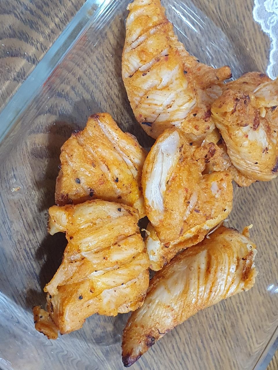 부드럽고 맛있어요
좀 비싸서 세일만 기다립니다...