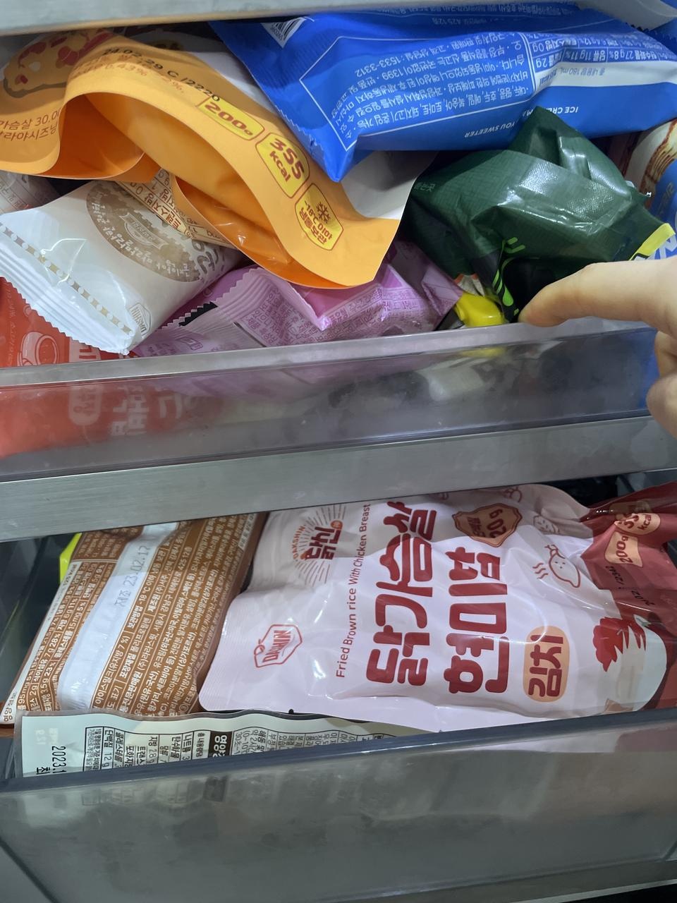항상 잘 먹고있습니다 맛도좋고 칼로리도 낮아용