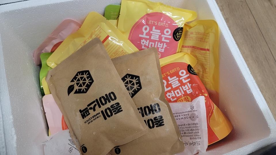 빠르게배송받을수있어서좋았어요. 맛은 보장합니다