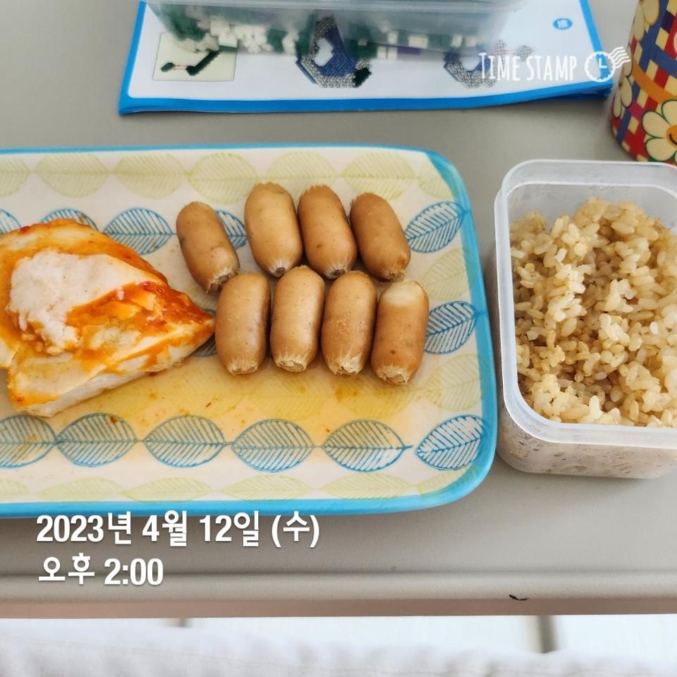이거 왜 맛있어여?
근데 살짝 조금 짜여
밥이랑 먹음 딱이에여
현미밥에 먹기 딱 좋아여
짭짤하니 아쥬 좋네...