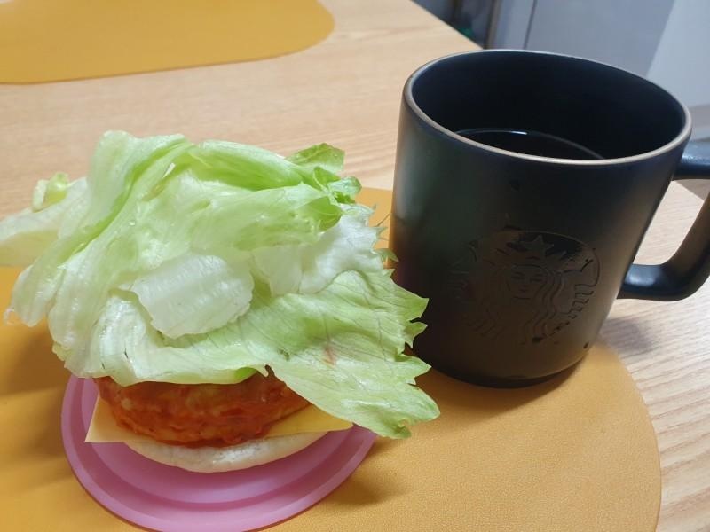 맛있게잘먹고있어요.