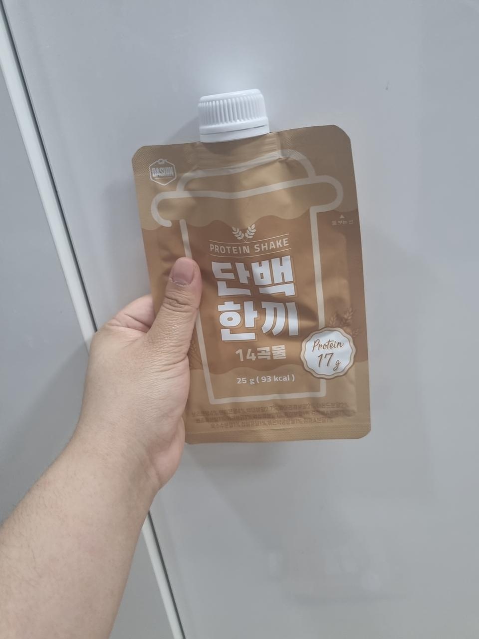 바쁜 아침이나 저녁에 간단하게 식사하기 좋아요 적당하게 달달해서 물리지 않고 먹기 좋아요