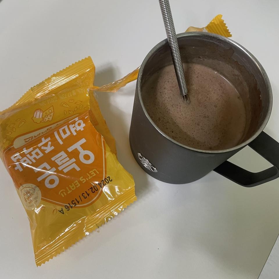 맛있어요! 하자제품 받았는데 서비스 및 제품 교환도 잘해주셔서 만족합니다.