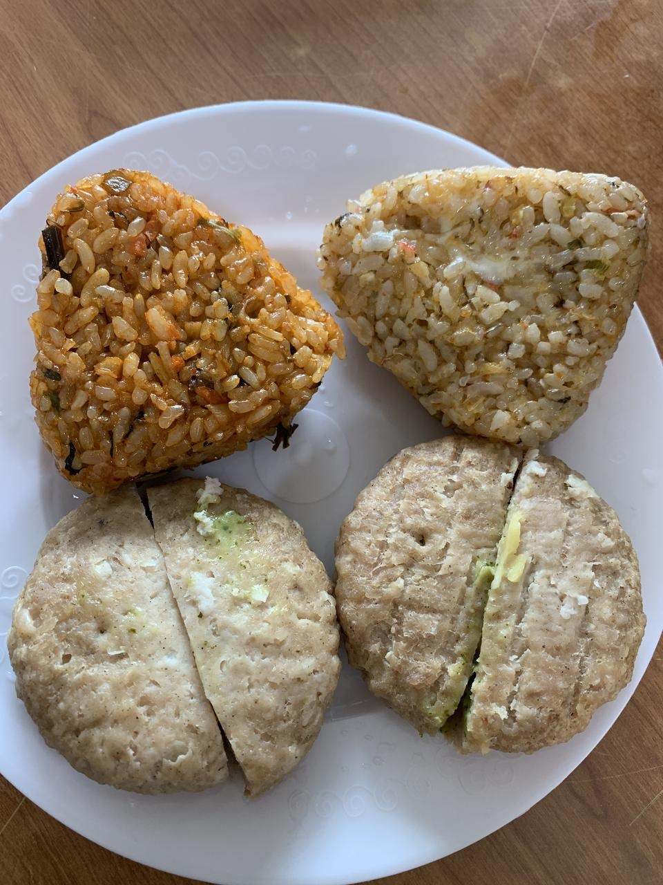 너무 맛있어요!! 주먹밥 좋아요