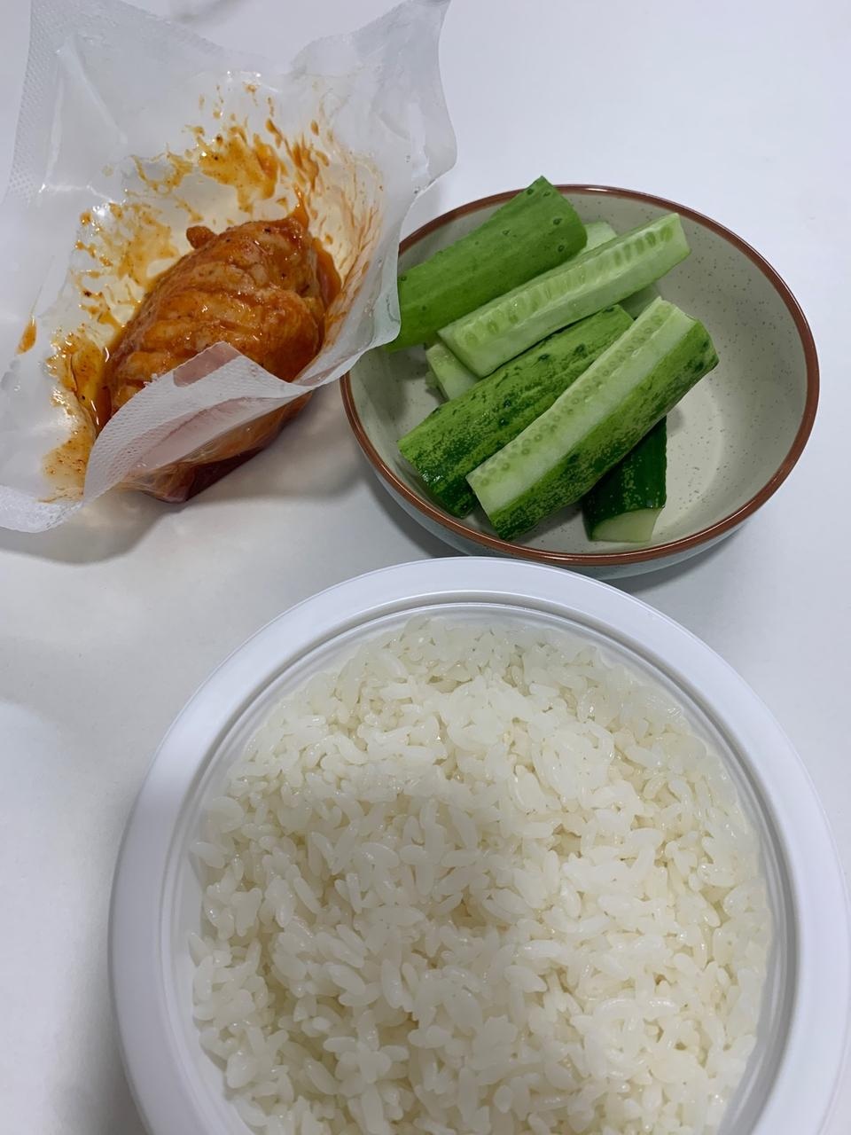 조금 맵지만 맛있어요!
배송 빠르고 좋습니다ㅏ~