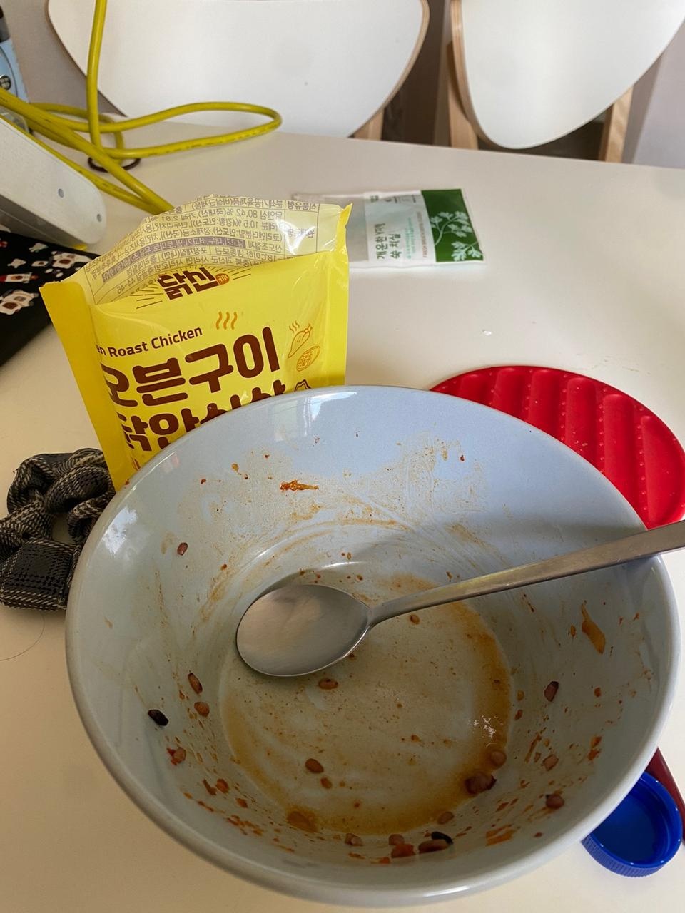 존맛이에용 닭 잡내도 없고 커리향 최고.... 맥주안주로도 최고입니다...