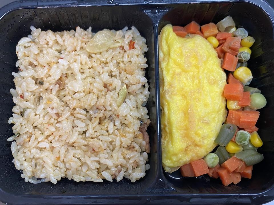 양도 적당하고 먹을만해요~
10주 다 먹어보고 괜찮으면 또 주문할 생각이예요~